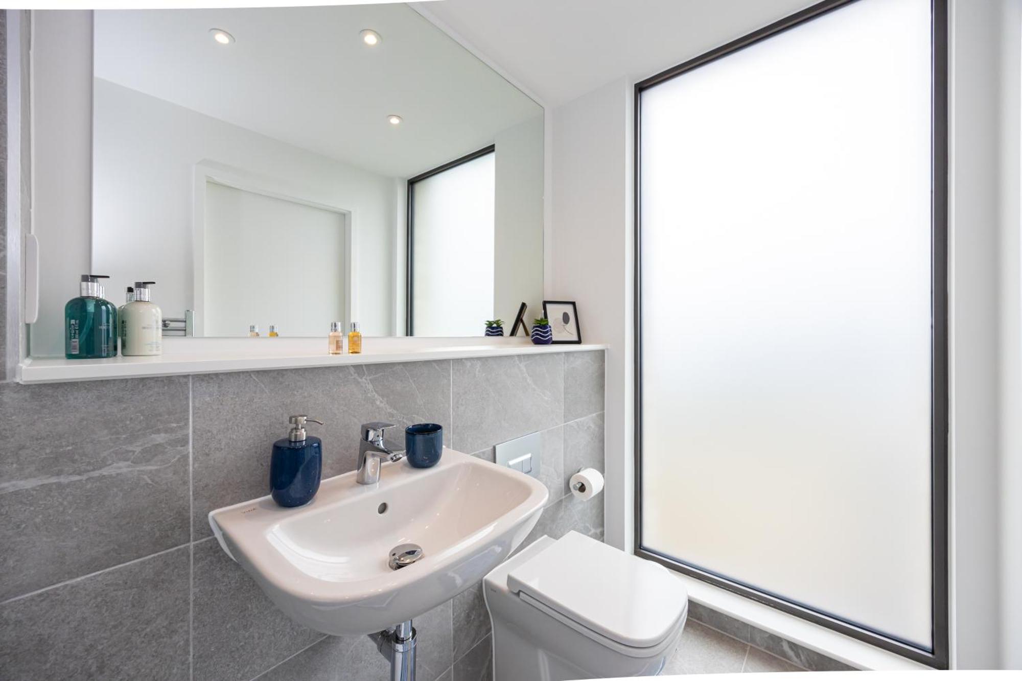 City Center Ultra-Luxe 2Bed Villa Amalfi 曼彻斯特 外观 照片